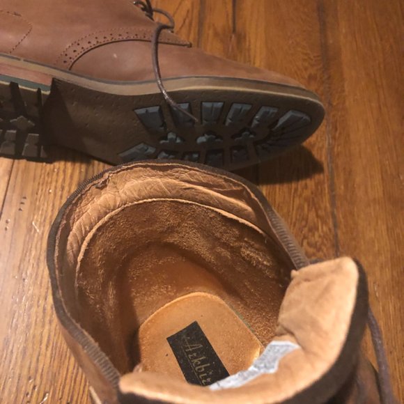 Arkbird Men's Chukka Boots - Picture 8 of 9